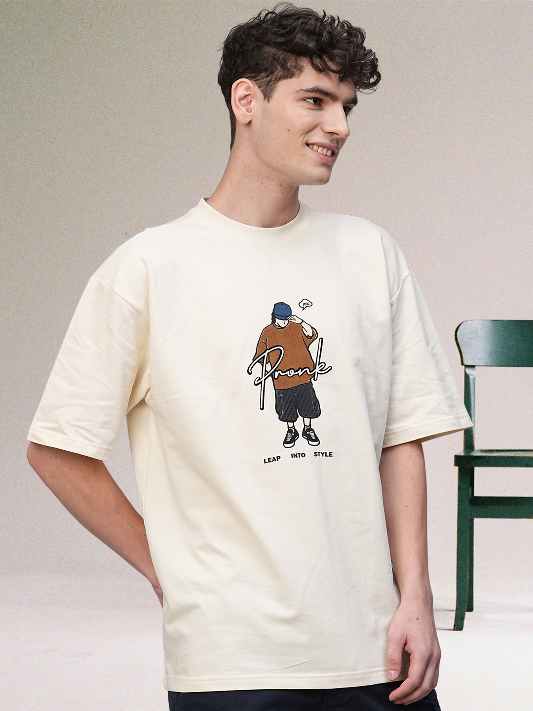 🖤 Elevate Your Fit – Men's Premium Panther Tee