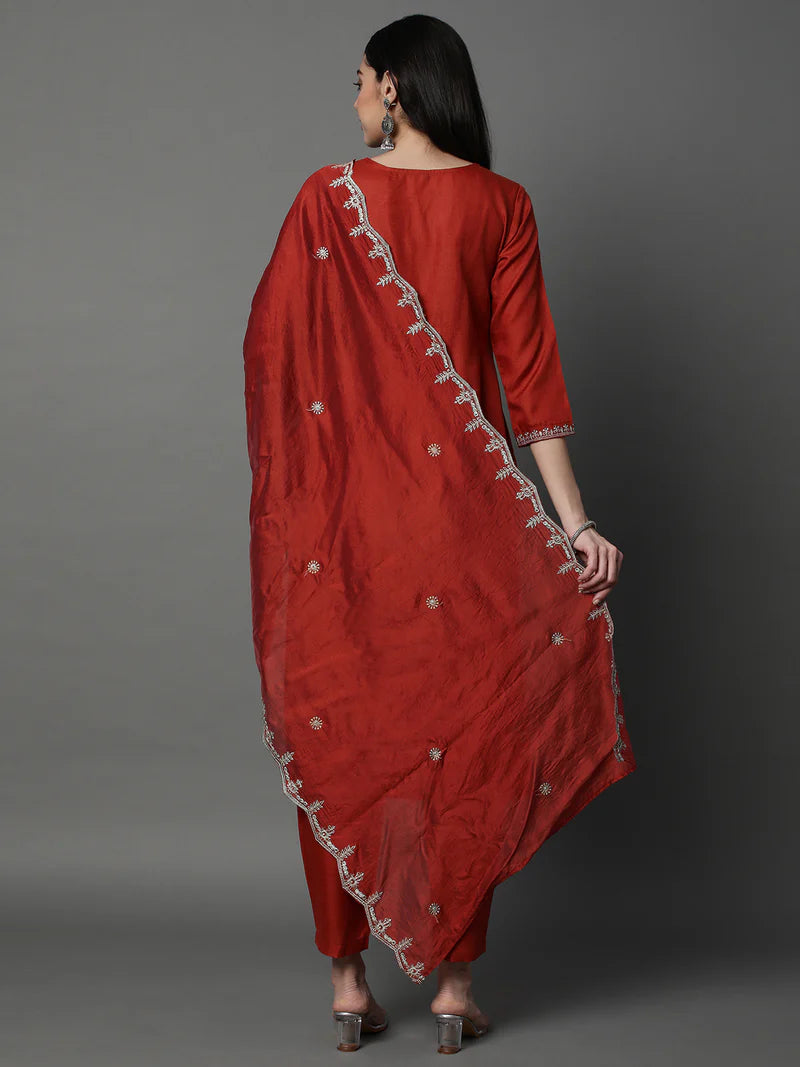 Elevate Your Style with Timeless Elegance!