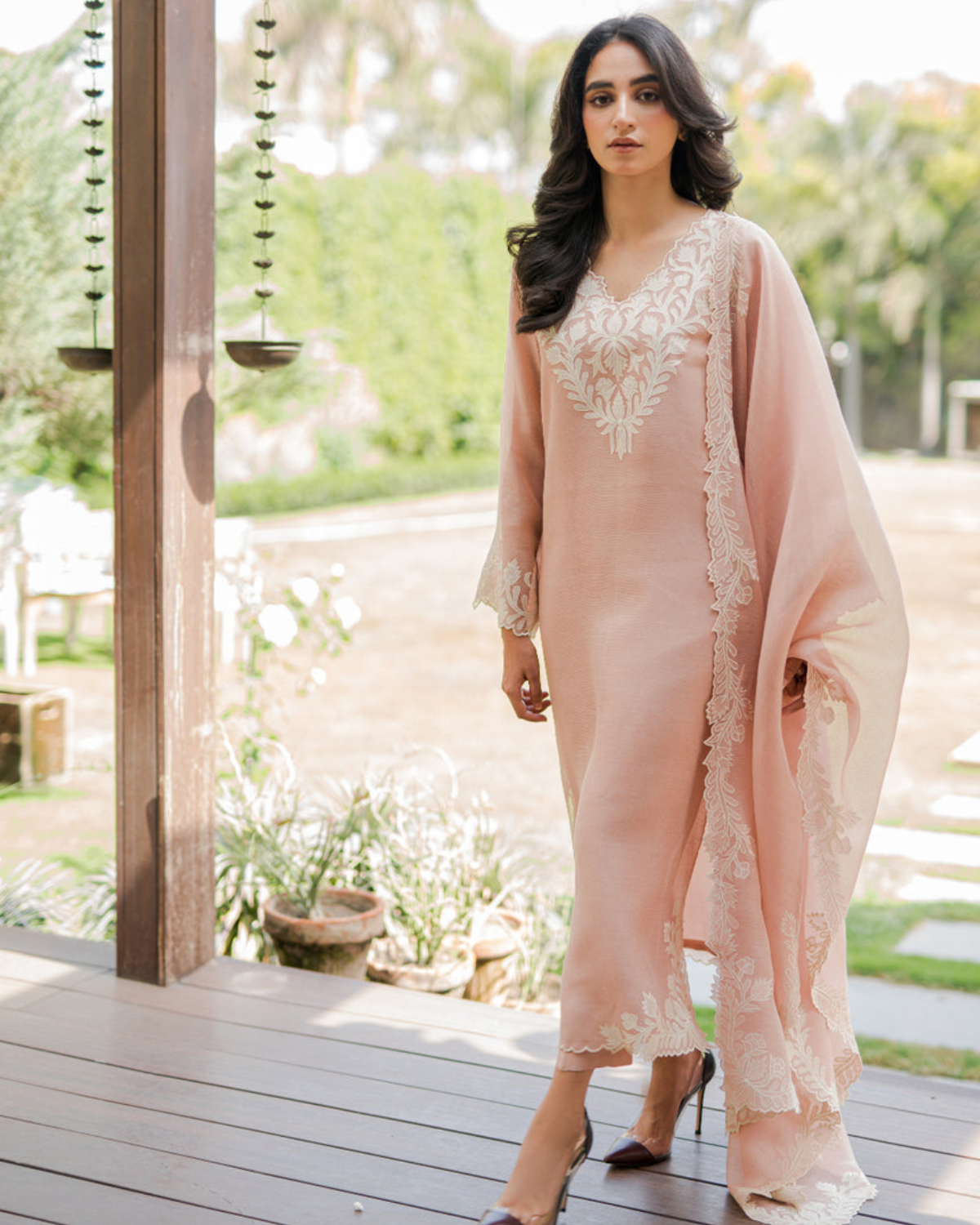Organza Suit Adorned with Exquisite Thread Embroidery