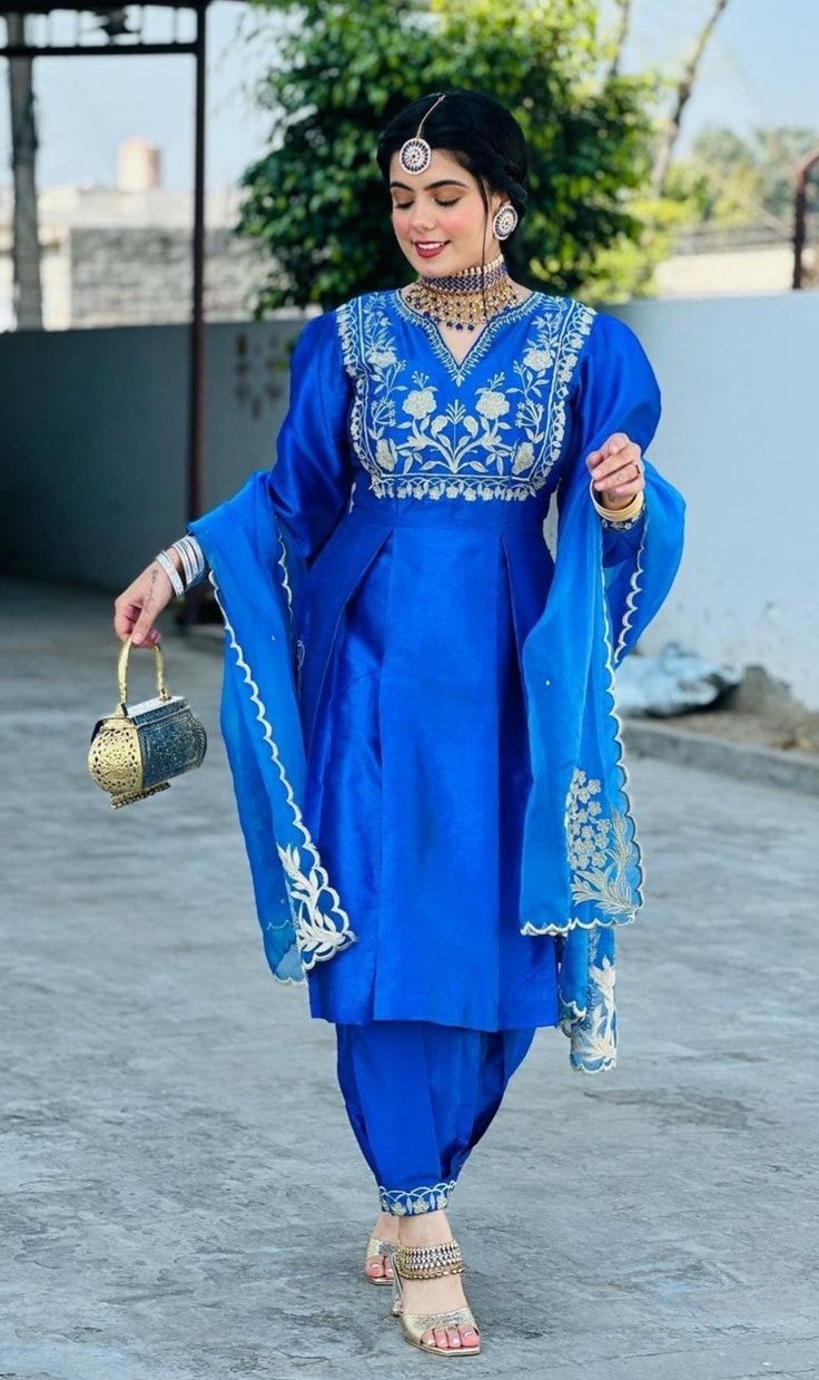 Women’s Punjabi Suit Dress | Crepe Fabric 3-Piece Set with Embroidered Kurta & Organza Dupatta | Party & Festive Wear